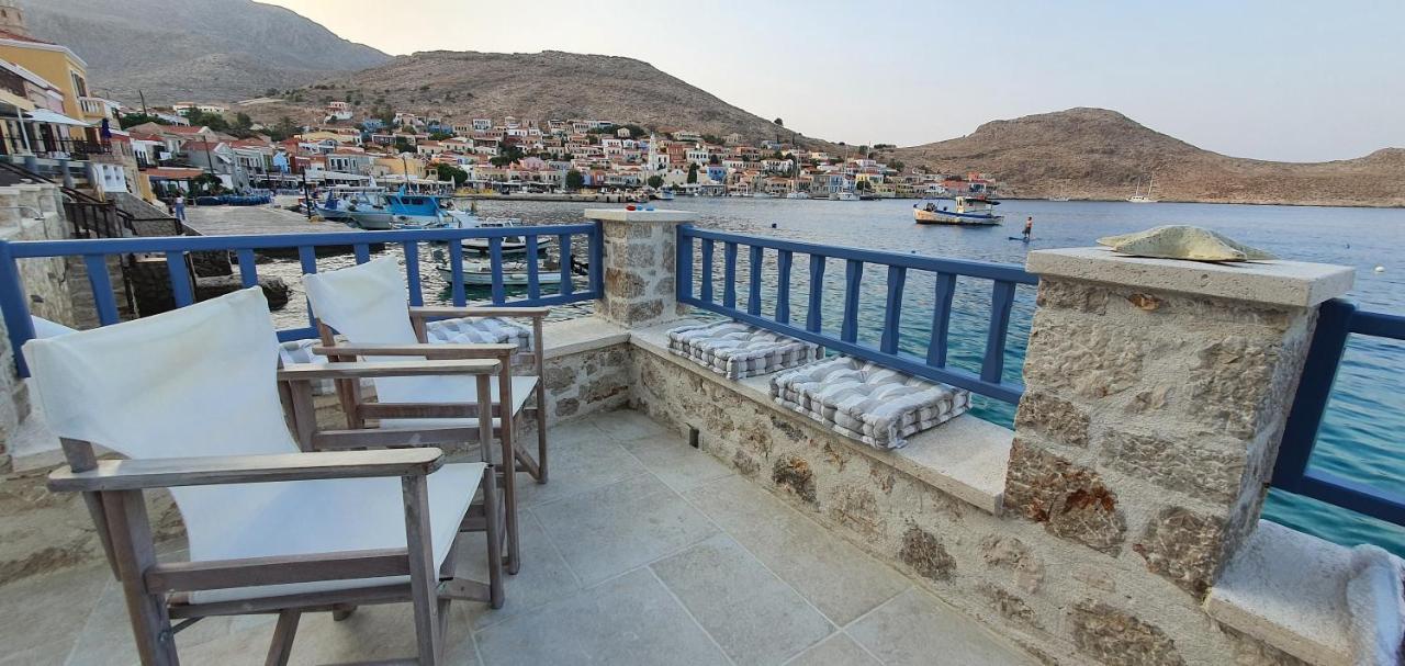 Halki Sea Breeze - a waterfront villa Buitenkant foto